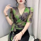 V-neck Tie-dye Print Tie-strap T-shirt