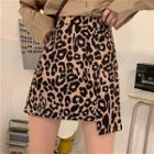 Plain Loose-fit Shirt / Printed Leopard Skirt
