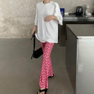 Elbow-sleeve Plain T-shirt / Heart Print Boot-cut Pants