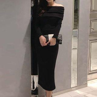Off-shoulder Long-sleeve Sheath Midi Dress Black - One Size