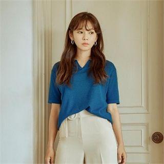 Collared Elbow-sleeve Textured Top
