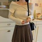 Off-shoulder Collared Rib Knit Top