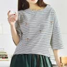 Embroidered Pinstriped 3/4 Sleeve T-shirt