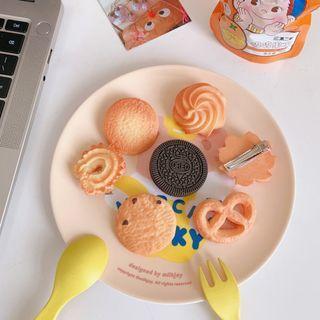 Cookies Plastic Hair Clip (various Designs)