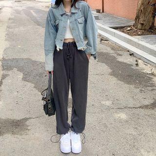Distressed Denim Cropped Jacket / Plain Sweatpants