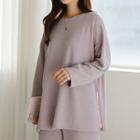 Colored Slit-side Textured T-shirt