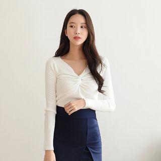 Not-front Slim-fit Top