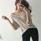 Piped Deep V-neck T-shirt