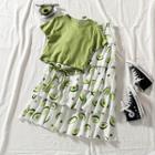 Plain Crewneck Short-sleeve T-shirt / High-waist Skirt