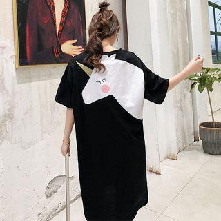 Short-sleeve Midi Unicorn T-shirt Dress