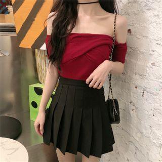 Off-shoulder Twisted Knit Top