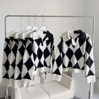 Open Collar Two-tone Argyle Sweater Checkerboard - Black & White - One Size