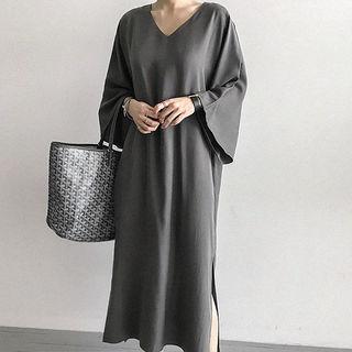 V-neck Wide-sleeve Maxi Shift Dress