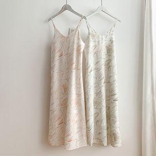 Spaghetti Strap Leaf Print Midi Shift Dress