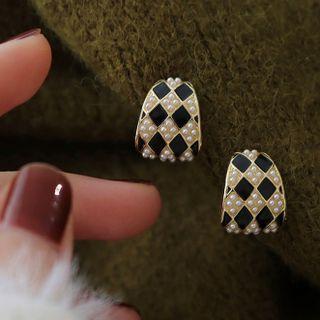 Sterling Silver Check Stud Earring / Clip-on Earring