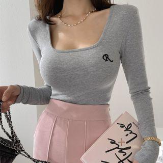 Square-neck Letter Patch T-shirt