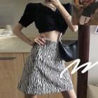 Short-sleeve V-neck Crop Top / Zebra Print Mini A-line Skirt