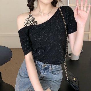 Short-sleeve Cold-shoulder Glitter T-shirt