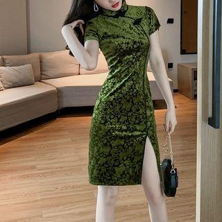Flower Jacquard Short-sleeve Qipao