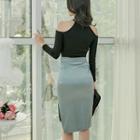Cut-off Shoulder Slim-fit Top