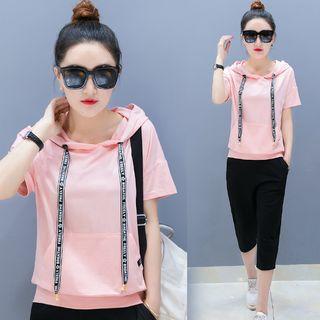 Set: Short-sleeve Hoodie + Capri Pants