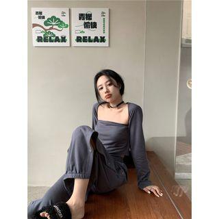 Long-sleeve Square Neck T-shirt / Sweatpants