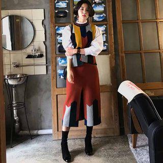 Color Block Front Slit Midi Knit Skirt