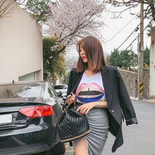 Short-sleeve Sequined Lips T-shirt