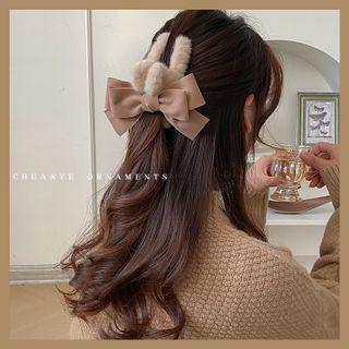 Ribbon Fleece Hair Claw