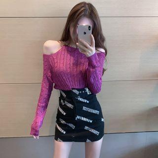 Chain-neckline Off-shoulder Light Knit Top / Belted-waist Printed Mini Skirt