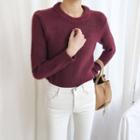 Crew-neck Slim-fit Sweater