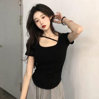 Short-sleeve Asymmetrical Plain Cropped Top