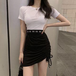Printed Crop T-shirt / Drawstring Mini Skirt