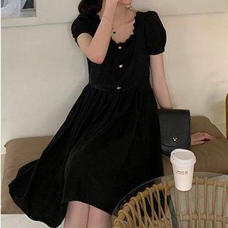 Scalloped Trim Short-sleeve Square Collar Dress