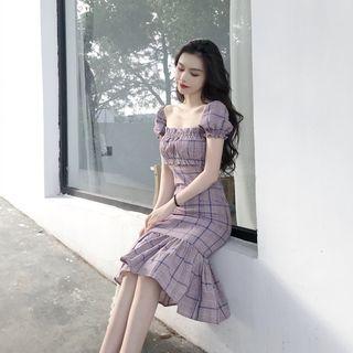 Plaid Square-neck Short-sleeve Slim-fit Dress