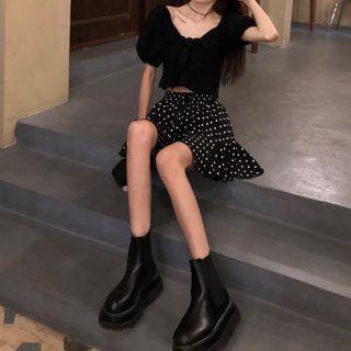 Balloon-sleeve Shirred Blouse / Dotted A-line Skirt