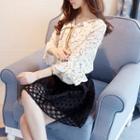 V-neck Floral 3/4 Sleeve Blouse