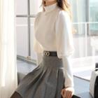 Turtleneck Puff-sleeve T-shirt