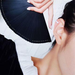 18k Gold Plated Rhinestone Ear Cuff 1 Pc - 18k Gold Plating - One Size