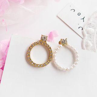 Non-matching Faux Pearl Rhinestone Hoop Earring