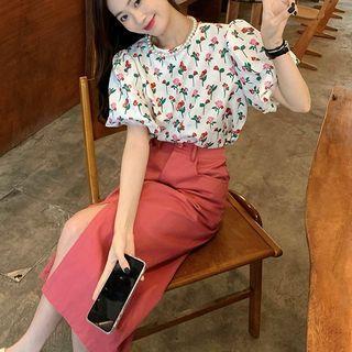 Puff-sleeve Floral Print Blouse / Faux Pearl Necklace / Midi A-line Skirt / Set