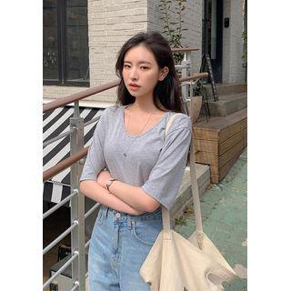 Scoop-neck T-shirt (5 Colors)