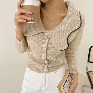 Scalloped Wide-collar Cardigan