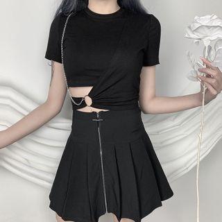 Asymmetric Hem Short-sleeve Crop Top
