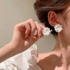 Floral Ear Stud 1 Pair - Off-white - One Size