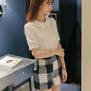 Button Back Short-sleeve Blouse