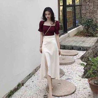 Square-neck Short Sleeve Top / Midi A-line Slit Skirt