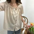 Frilled Loose-fit Short-sleeve Blouse