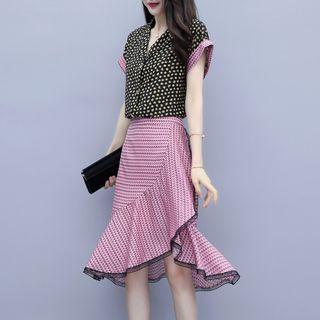 Set: Floral Print Short-sleeve Blouse + Bird Print Skirt