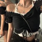 Short-sleeve Cropped T-shirt / Strappy Top